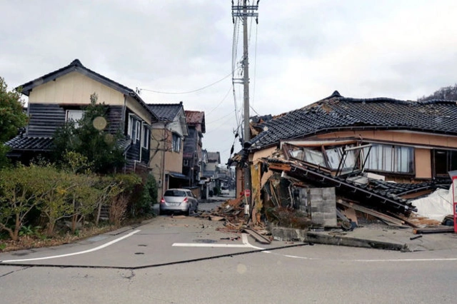 В Японии разыскивают более полусотни пропавших без вести при землетрясении - ОБНОВЛЕНО